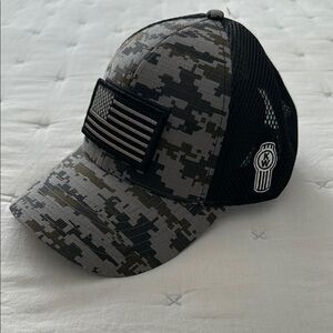 KENWORTH Black and Gray digital camo hat